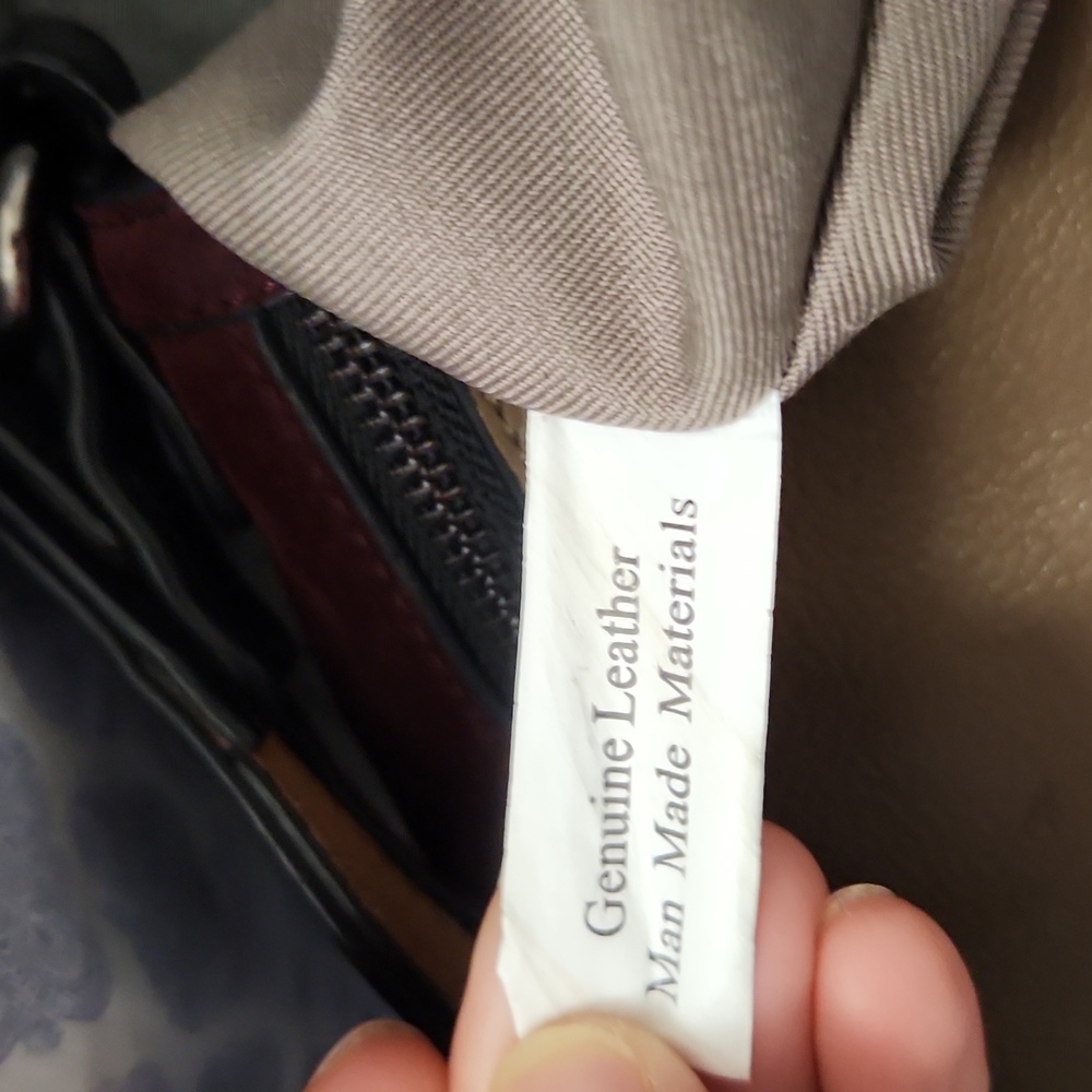 Sondra Roberts Genuine Leather Crossbody - Picture 7 of 7